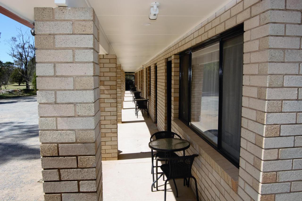 Civic Motor Inn Cowra Exterior foto